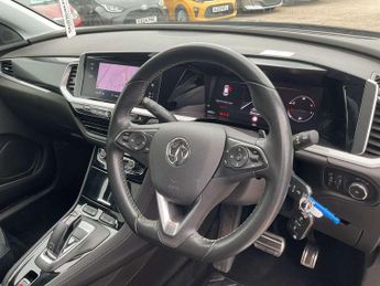 Vauxhall Grandland 1.5 Turbo D SRi 5dr Auto