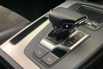 Audi Q5 2.0T FSI Quattro S Line 5dr S Tronic