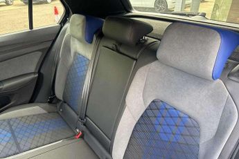 Volkswagen Golf 2.0 TSI 320 R 4Motion 5dr DSG