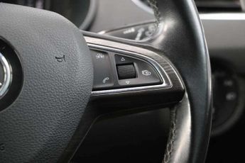 Skoda Octavia 2.0 TDI CR 184 Scout 4x4 5dr DSG