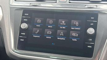 Volkswagen Tiguan 2.0 TDi 150 4Motion SE Nav 5dr DSG