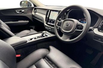 Volvo XC60 2.0 B5P Plus Dark 5dr AWD Geartronic