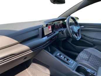 Volkswagen Golf 1.5 eTSI 150 R-Line 5dr DSG
