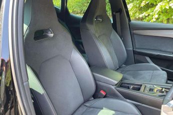 Cupra Formentor 1.5 eHybrid 204 V2 5dr DSG