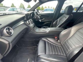 Mercedes-Benz GLC GLC 300d 4Matic AMG Line Premium 5dr 9G-Tronic