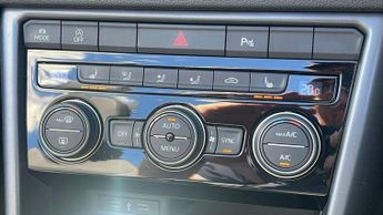 Volkswagen T-Roc 1.5 TSI R-Line 2dr DSG