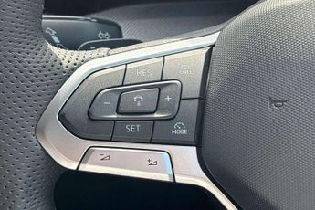 Volkswagen Golf 1.5 eTSI 150 R-Line 5dr DSG