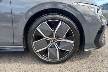 Volkswagen Golf 1.5 eTSI 150 R-Line 5dr DSG