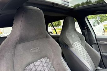 Volkswagen Golf 2.0 TDI 150 R-Line 5dr DSG