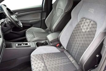 Volkswagen Golf 1.5 eTSI 150 R-Line 5dr DSG