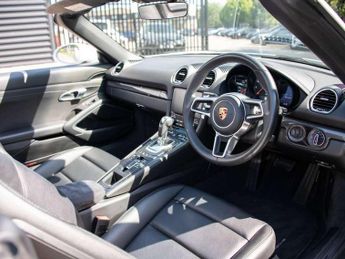Porsche Boxster 2.0 2dr PDK