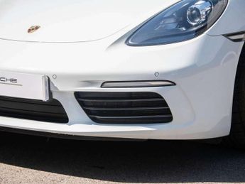 Porsche Boxster 2.0 2dr PDK
