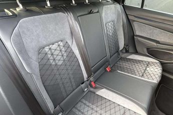 Volkswagen Golf TDi 2.0 TDI 150 R-Line 5dr DSG