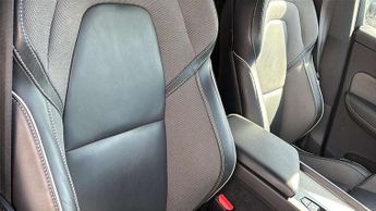 Volvo XC60 2.0 B5P R DESIGN 5dr Geartronic