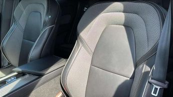 Volvo XC60 2.0 B5P R DESIGN 5dr Geartronic