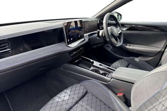 Volkswagen Passat 1.5 eTSI R-Line 5dr DSG