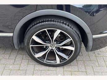 Volkswagen Tiguan 2.0 TDI R-Line 5dr DSG