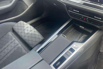 Volkswagen Passat 1.5 eTSI R-Line 5dr DSG