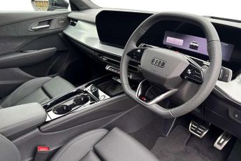 Audi Q3 1.5 TFSI S Line 5dr S Tronic