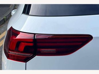 Volkswagen Golf 1.5 eTSI 150 R-Line 5dr DSG