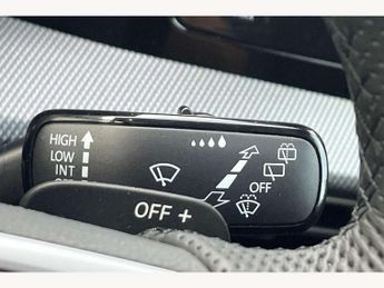 Volkswagen Golf 1.5 eTSI 150 R-Line 5dr DSG