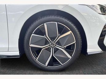 Volkswagen Golf 1.5 eTSI 150 R-Line 5dr DSG