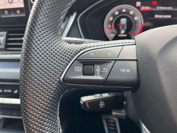 Audi Q5 45 TFSI Quattro S Line 5dr S Tronic