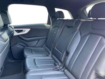 Audi Q7 45 TDI Quattro S Line 5dr Tiptronic