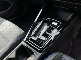 Volkswagen Golf 2.0 TDI 150 Black Edition 5dr DSG