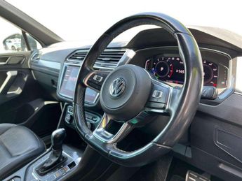 Volkswagen Tiguan 2.0 TSi 230 4Motion R-Line Tech 5dr DSG