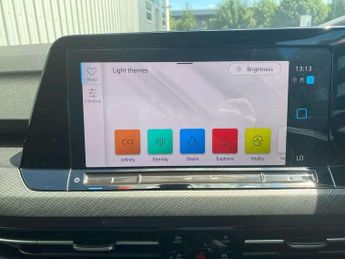 Volkswagen Golf 1.5 eTSI 150 R-Line 5dr DSG