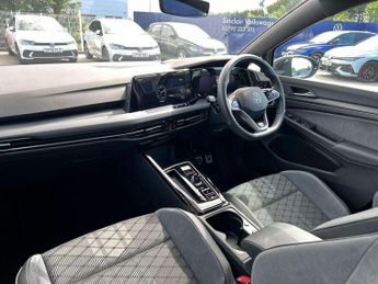 Volkswagen Golf 1.5 eTSI 150 R-Line 5dr DSG