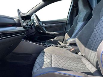 Volkswagen Golf 1.5 eTSI 150 R-Line 5dr DSG