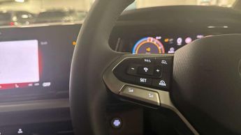 Volkswagen Multivan 1.5 TSI eHybrid Style 5dr LWB 4MOTION DSG