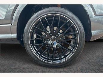 Audi Q2 35 TFSI Black Edition 5dr S Tronic