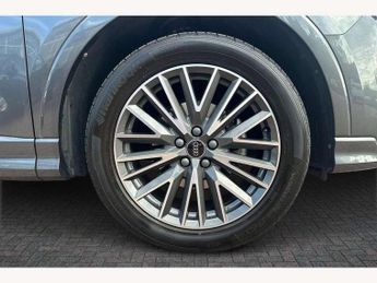 Audi Q3 35 TFSI S Line 5dr S Tronic