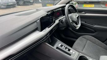 Volkswagen Golf 2.0 TDI Life 5dr DSG