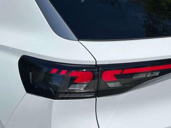 Volkswagen T-Roc 1.5 eTSI 150 R-Line 5dr DSG
