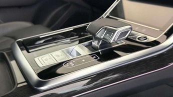 Audi Q8 55 TFSI e Quattro Black Edition 5dr Tiptronic