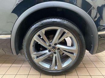 Volkswagen Tiguan 1.5 TSI 150 R-Line Edition 5dr DSG