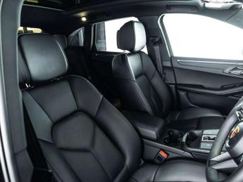 Porsche Macan 5dr PDK