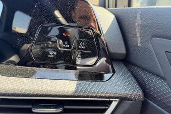Volkswagen Golf 1.5 eTSI 150 R-Line 5dr DSG