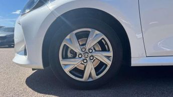Toyota Yaris 1.5 Hybrid Icon 5dr CVT