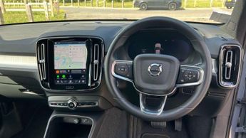 Volvo XC40 2.0 B3P Core 5dr Auto