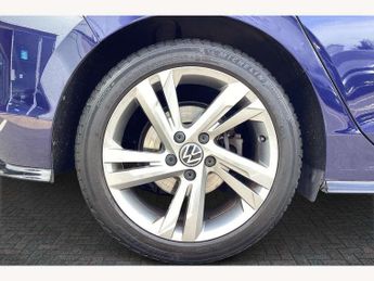 Volkswagen Golf 2.0 TDI 150 R-Line 5dr DSG
