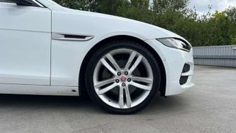 Jaguar XE 2.0d HSE 4dr Auto