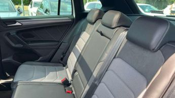 Volkswagen Tiguan 2.0 TSi 230 4Motion SEL 5dr DSG