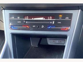 Volkswagen Polo 1.0 TSI R-Line 5dr DSG