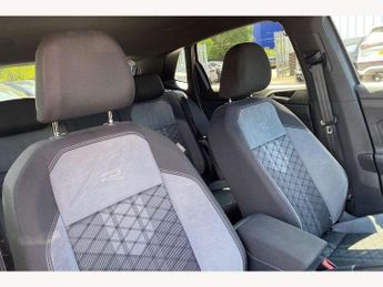 Volkswagen Polo 1.0 TSI R-Line 5dr DSG