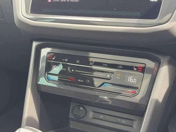 Volkswagen Tiguan 2.0 TDI Elegance 5dr DSG